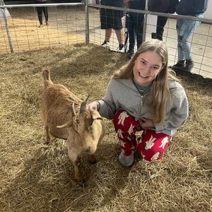 Meet your Posher, Katie Beth:)